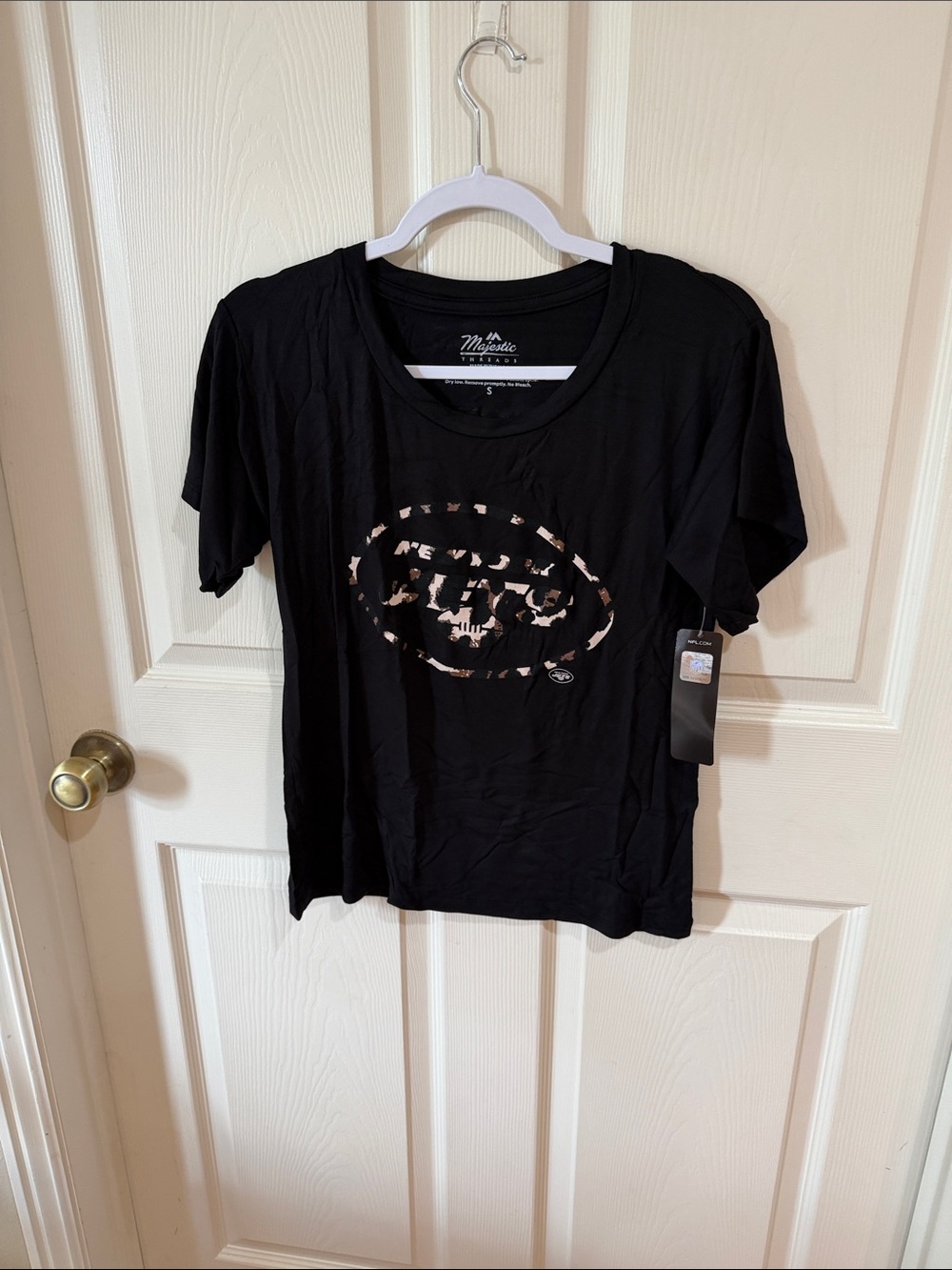 New York Jets Rodger’s Majestic Black Short-Sleeve Crew Tee  Sz S.  New Box30